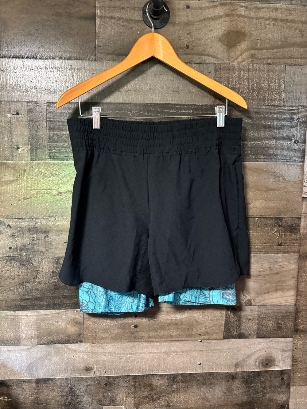 Pearl Izumi Black Running/biking Shorts with Elastic Waist w/ liner shorts Large